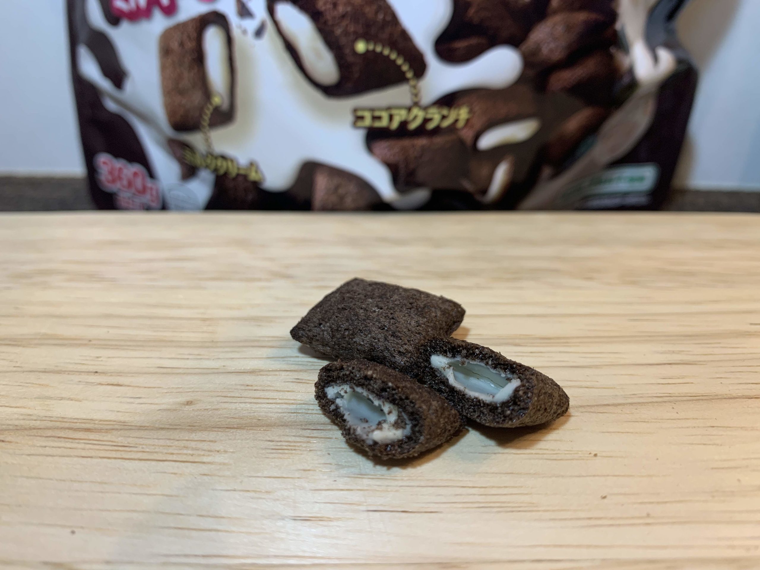 ケロッグハーシーチョコビッツの食べ比べ 抹茶ホワイトチョコレート ミルキークリーム 主婦めせん